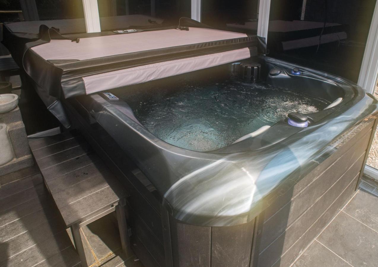 Luxury Super Central Cottage With A Hot Tub/ Gym พอทรี ภายนอก รูปภาพ