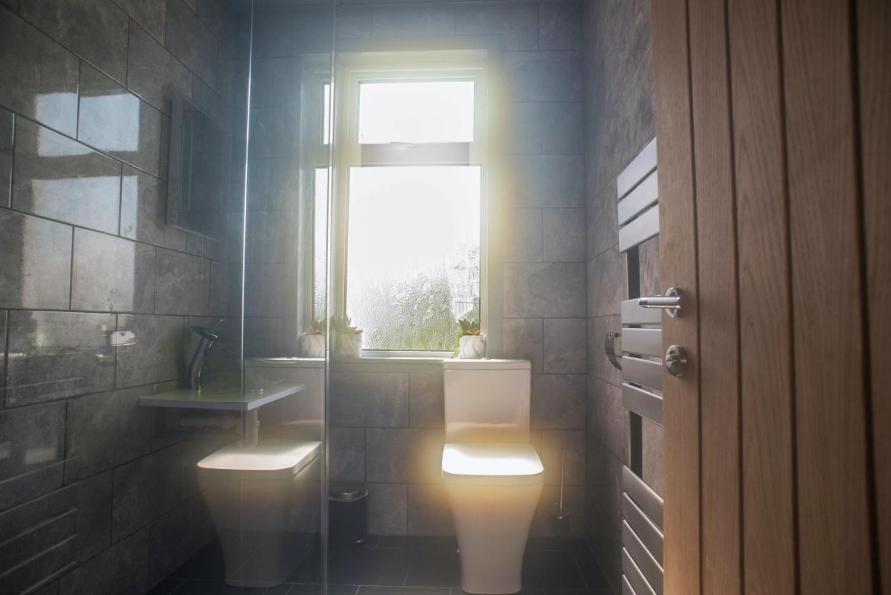 Luxury Super Central Cottage With A Hot Tub/ Gym พอทรี ภายนอก รูปภาพ